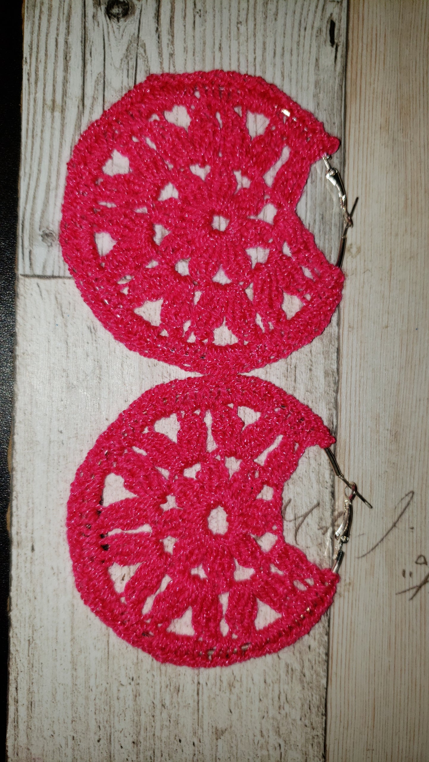 Magenta flower earrings (hoop)