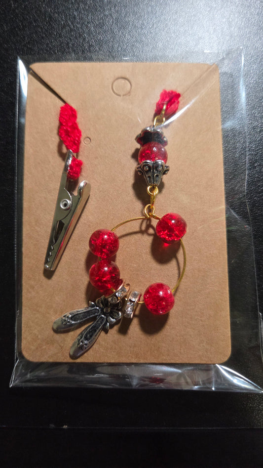 Alligator clip red ballerina